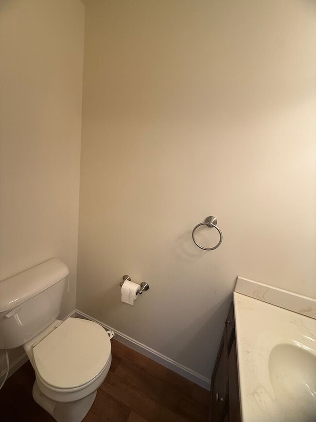 Building Photo - FOR RENT-Available Now! 3 Bed / 2.5 Bath Town-home