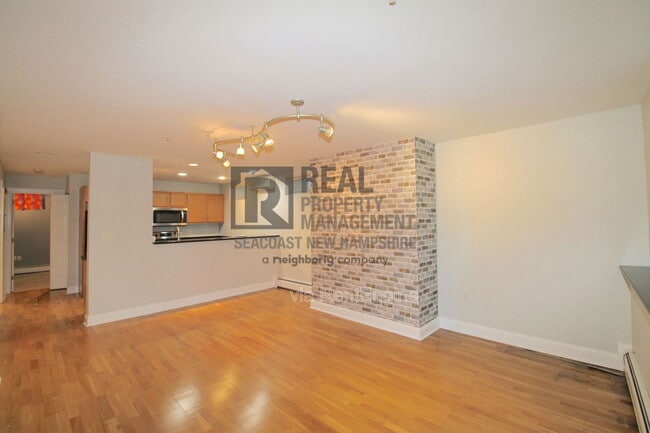 Building Photo - 159 State Street