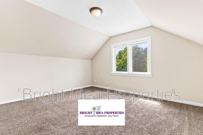 Building Photo - 3114 N Morgan Ave