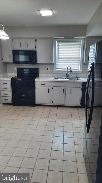 Building Photo - 700 Allenview Dr