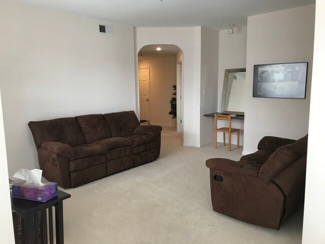 Primary Photo - 260 Riverbend Drive 2 Bedroom 2 Bath Condo...