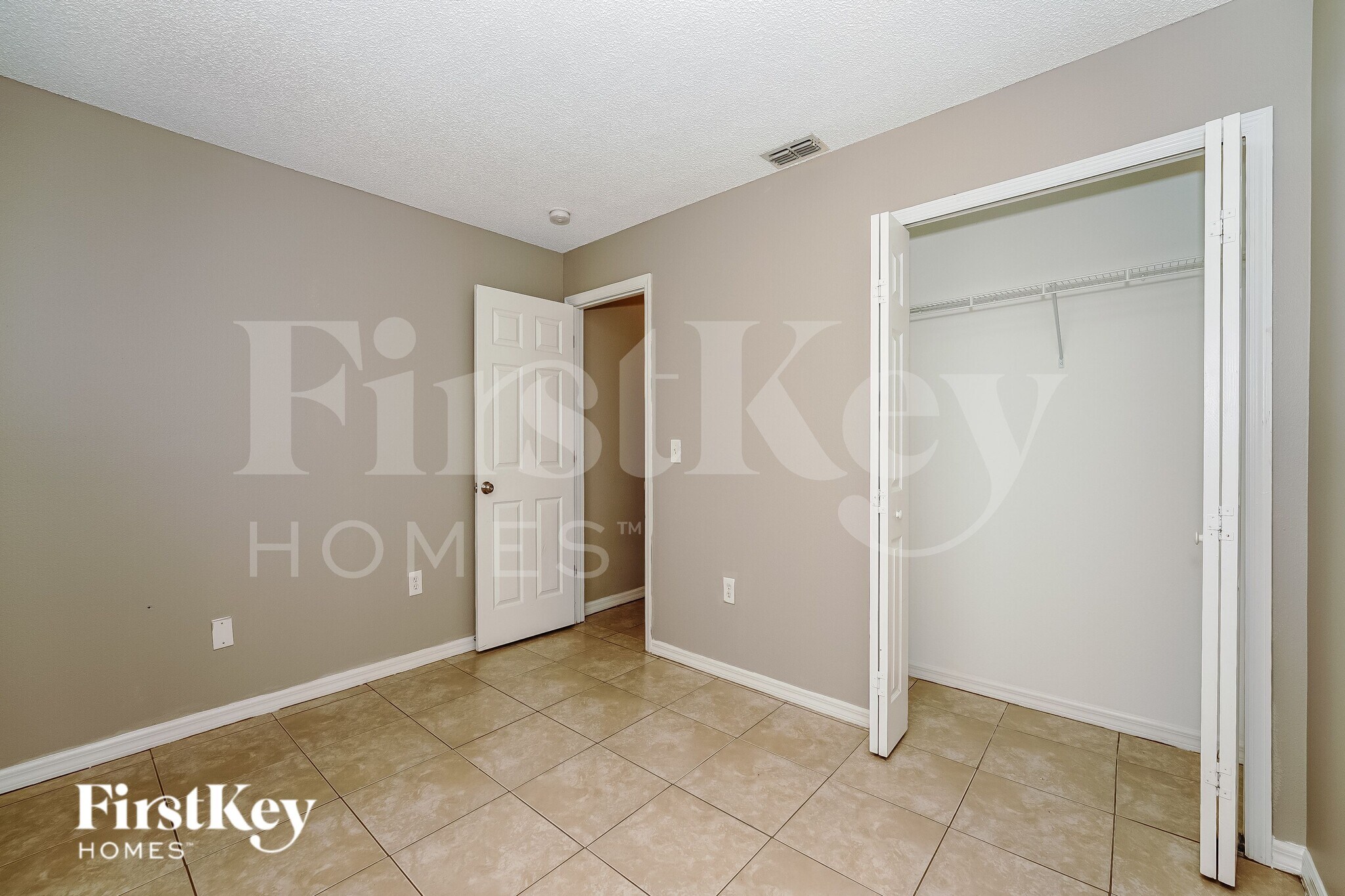 Building Photo - 791 Geary St SW