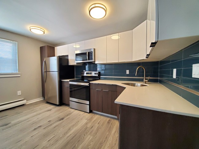 Primary Photo - Tremont Court Apartments
