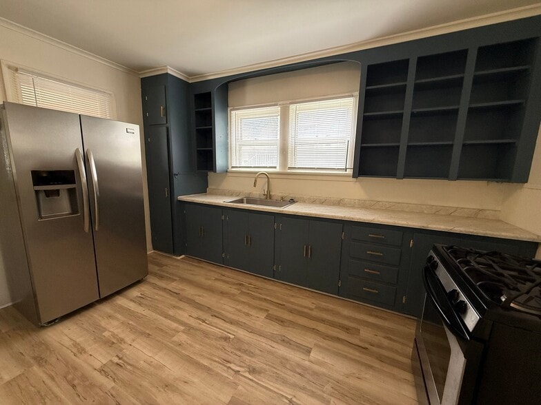 Building Photo - 147 15th St