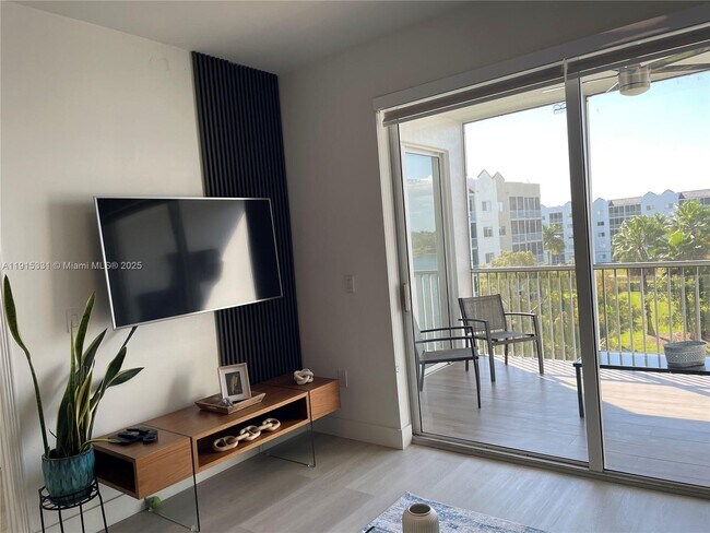 Building Photo - 10730 NW 66th St