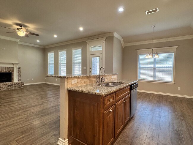 Building Photo - 3925 Old Omen Rd