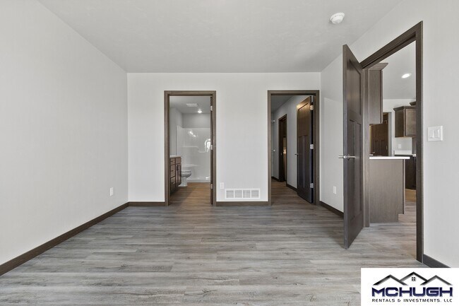 Building Photo - 1708 Patriot Wy