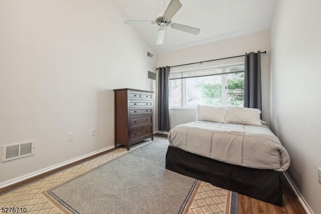 Building Photo - 41 Mt Kemble Ave