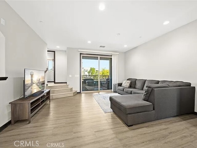 Building Photo - 132 Cadence