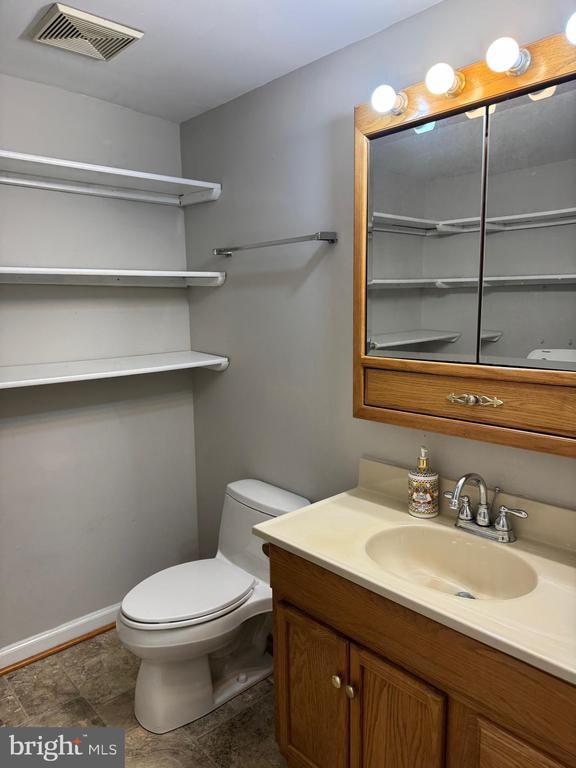 Building Photo - 206 Ritter Pl