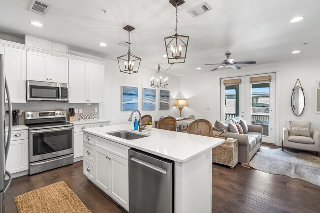 Building Photo - 4923 E County Hwy 30A