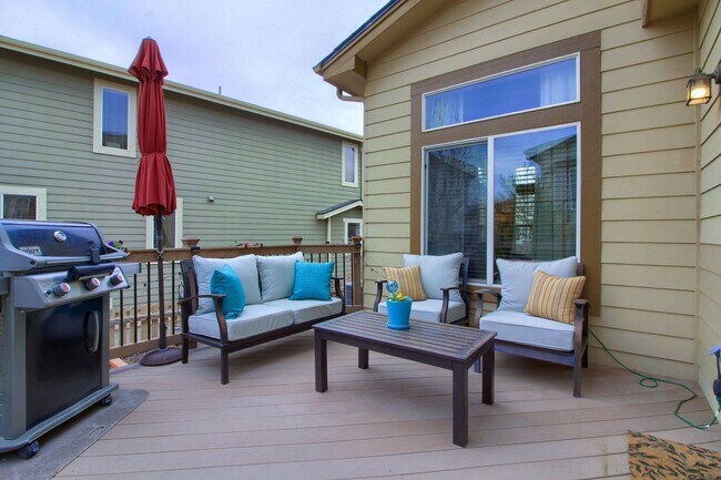 Building Photo - Highlands Ranch Spacious 3 bed 2.5 bath