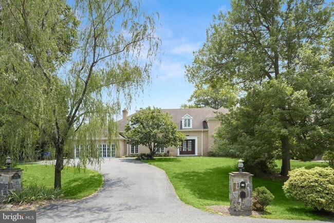Building Photo - 9809 Hall Rd