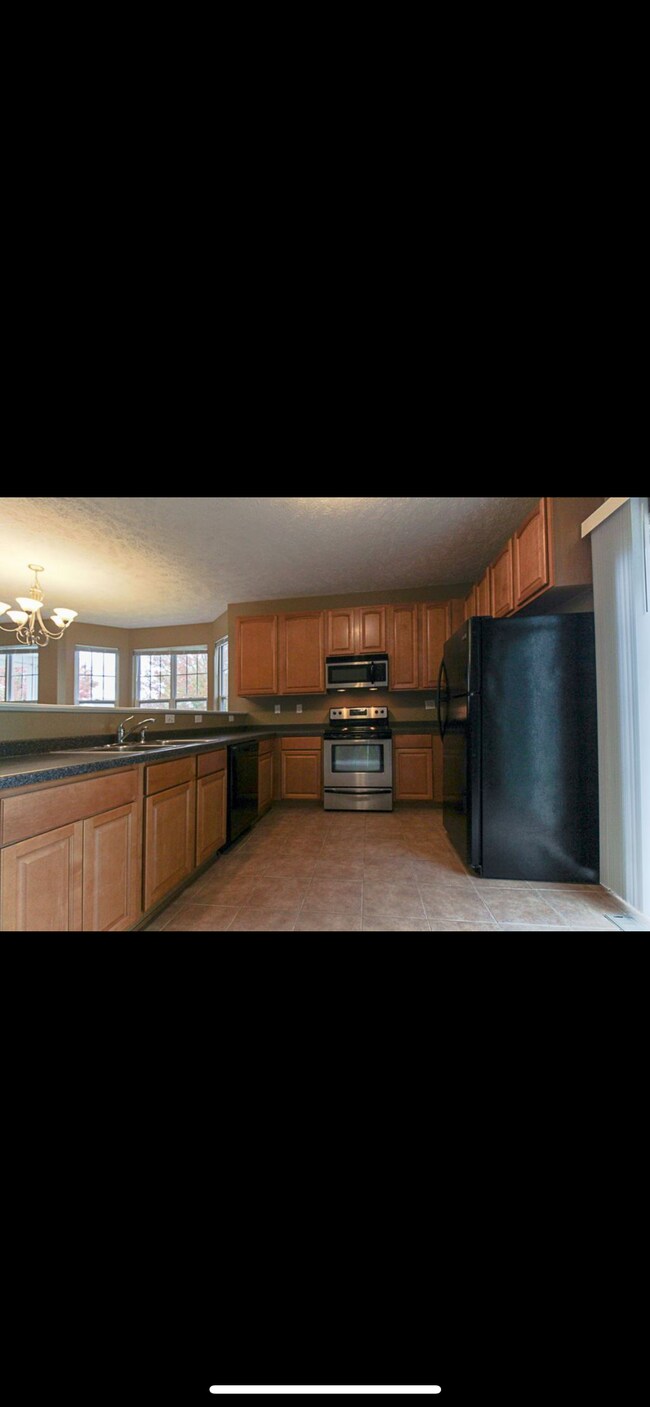 Building Photo - 5523 Sandhutton Ct