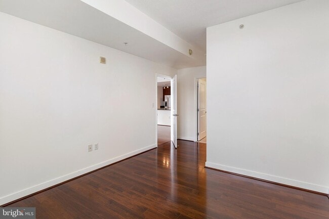 Building Photo - 157 Fleet St