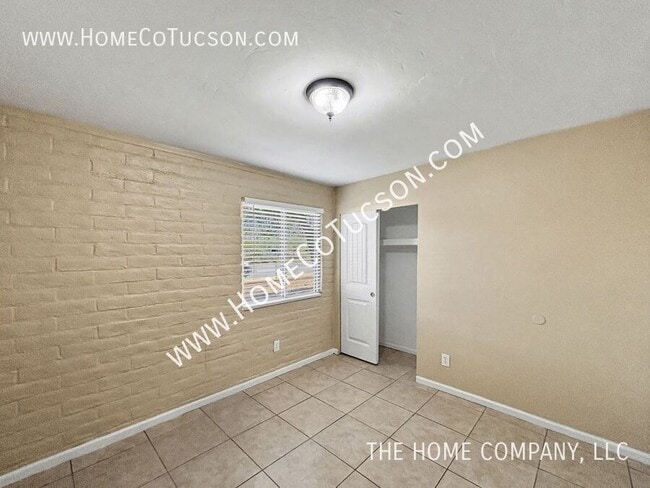 Building Photo - 3740 S Jessica Ave