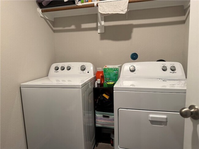 Building Photo - 1830 Taggart Trl