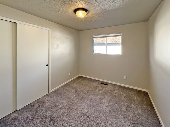 Building Photo - 3-Bedroom Boise Home with Outdoor Fireplace, Fenced Yard & LVP Flooring Near Downtown | $500 Off ...