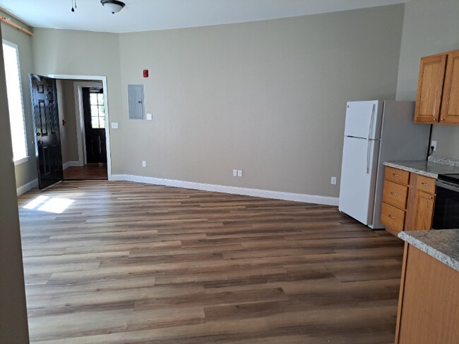 Building Photo - 8 Depot St