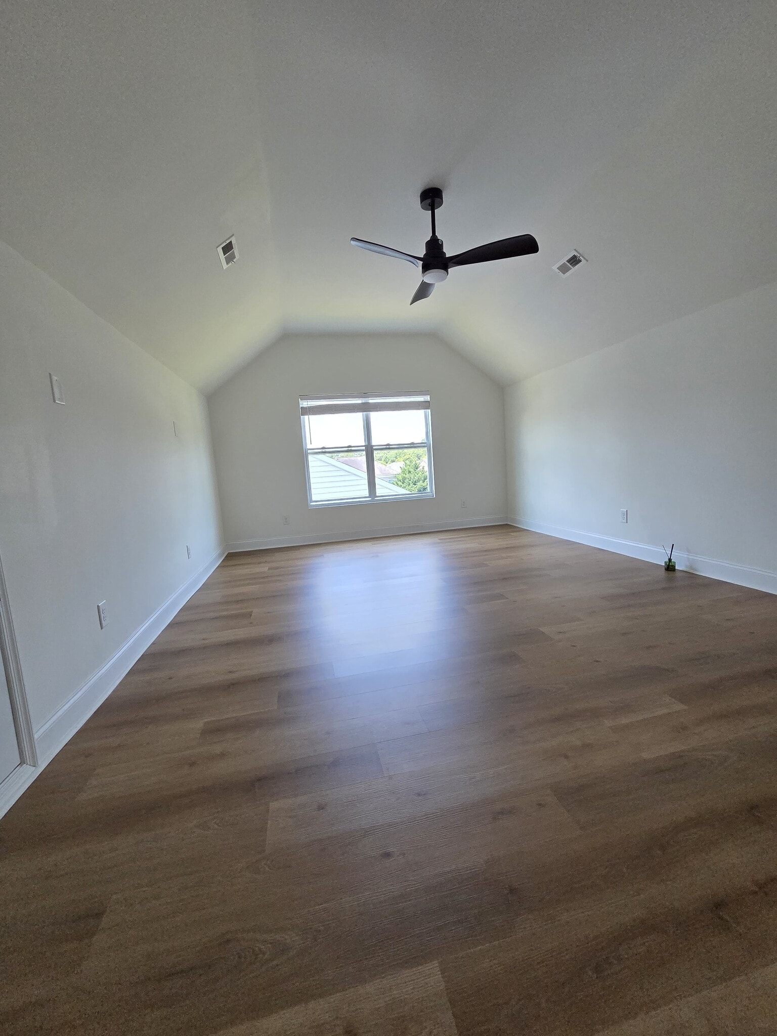 Building Photo - 8312 Compton Acres Ln