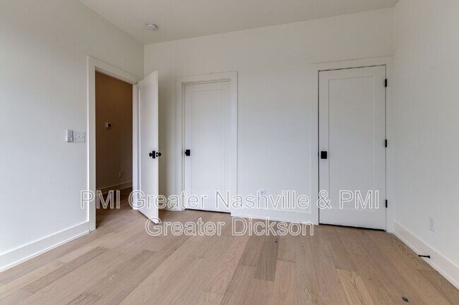 Building Photo - 539 Midnight Way