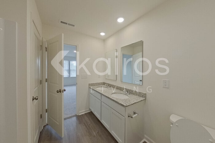 Building Photo - 7025 Peppermill Way