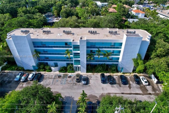 Building Photo - 652 NE 63rd St