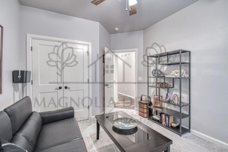 Building Photo - 2227 Kimball Dr