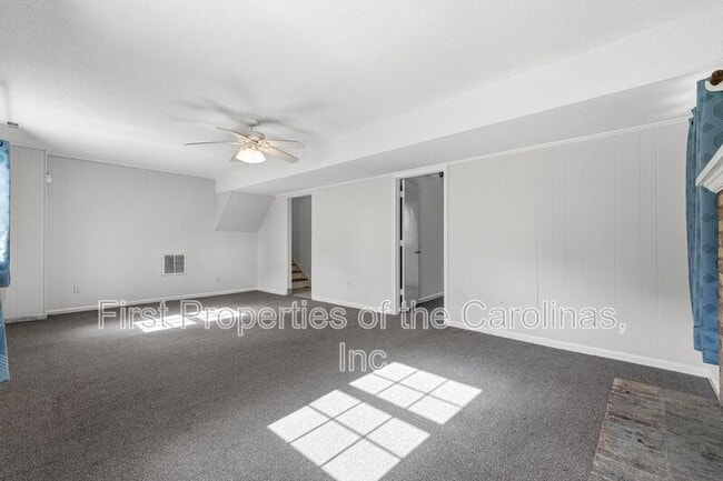 Building Photo - 810 Applegate Ct