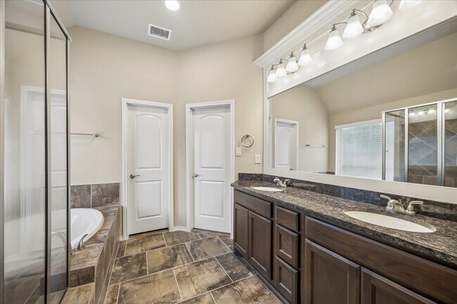 Building Photo - 2919 Rivermist Ln