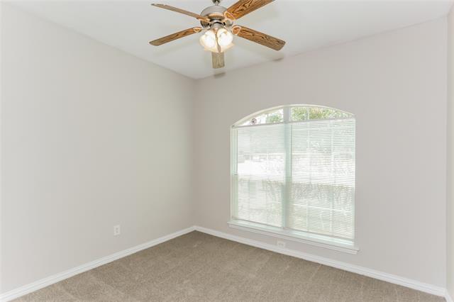 Building Photo - 284 Edison Ln