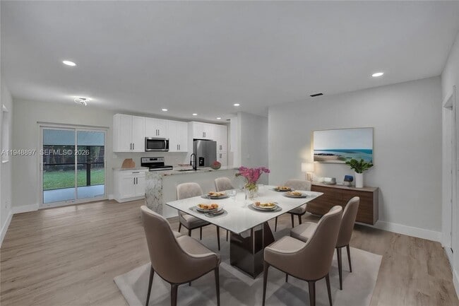 Building Photo - 21021 NE 13th Pl