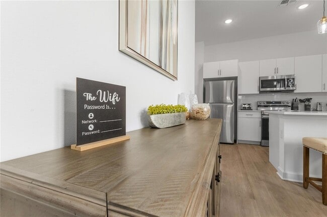 Building Photo - 312 Famagusta Dr