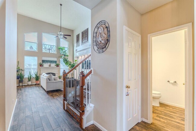 Building Photo - 8303 Hayden Cove Dr