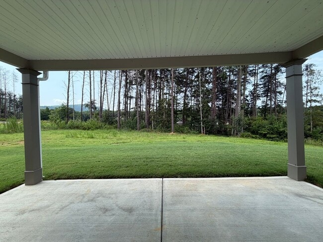 Building Photo - Spacious 4/2.5 House in Rydal- $3,395