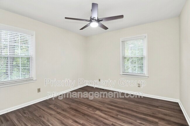 Building Photo - 11323 Harrowfield Rd