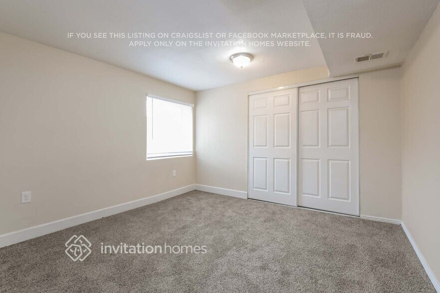 Building Photo - 9848 Kenton Cir