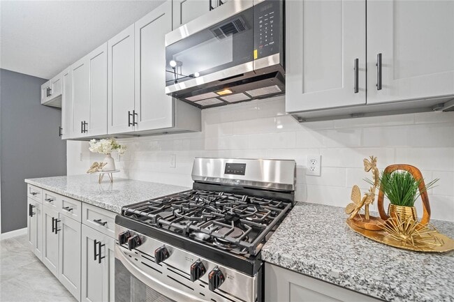 Building Photo - 12007 Sharpcrest St