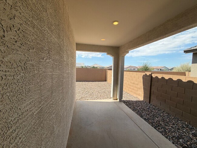 Building Photo - 36375 W Leonessa Ave