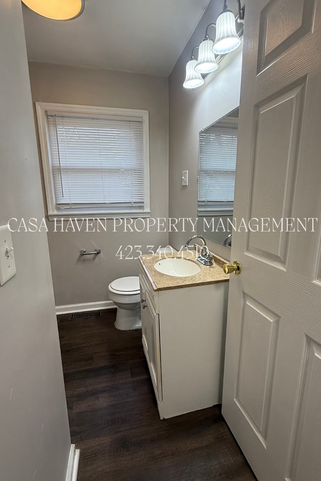 Building Photo - 1510 Linden St