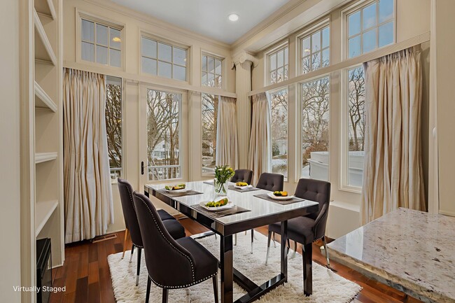 Building Photo - 9 Lyme St