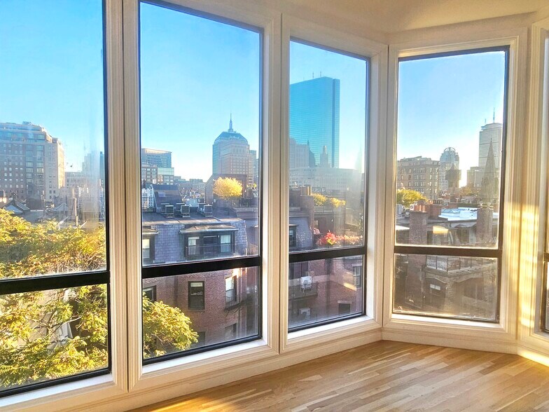 Building Photo - 117 Beacon St