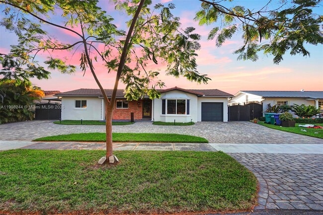 Building Photo - 1804 SW 102nd Ct