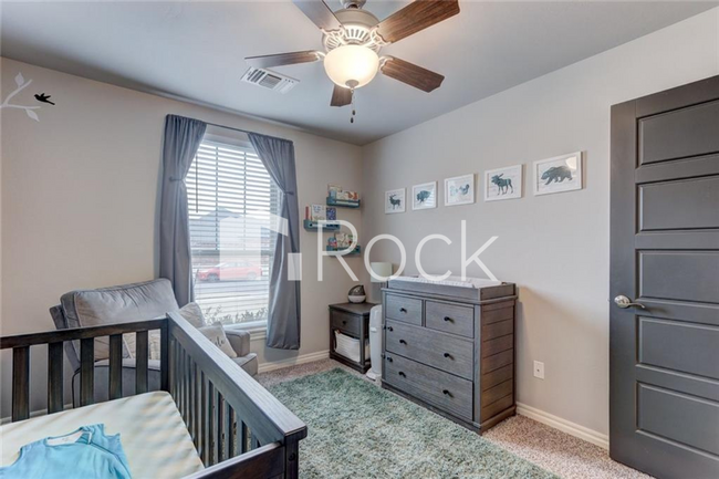 Building Photo - Gorgeous 3 Bedroom Home with Storm Shelter located in The Waters in Moore!! **All Appliances Incl...