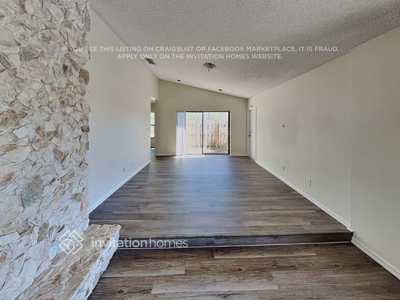 Building Photo - 10941 NW 7th St