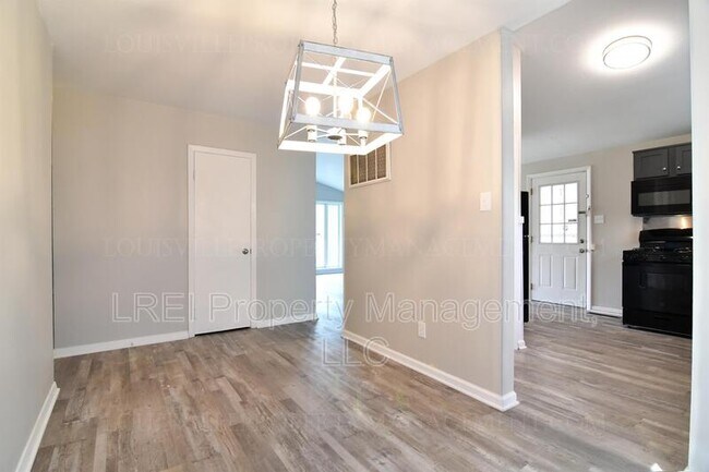 Building Photo - 5009 Delaware Dr