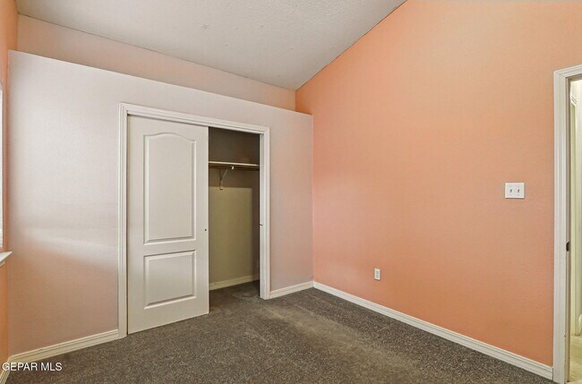 Building Photo - 12809 Tierra Alexis Dr