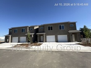 Building Photo - 735 S Pinkham St