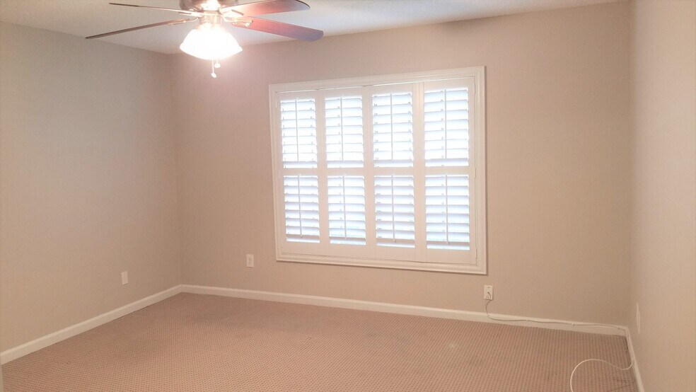 Building Photo - 1751 Horton Dr