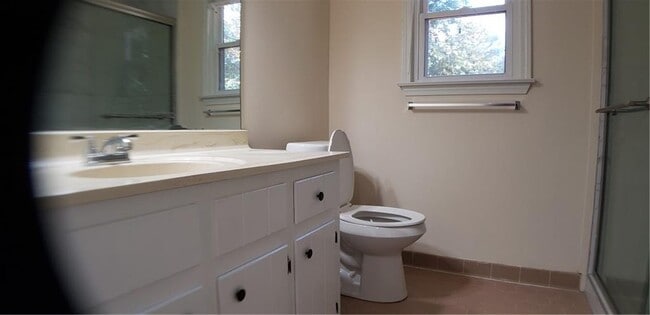 Building Photo - 4083 Deerbrook Way SW